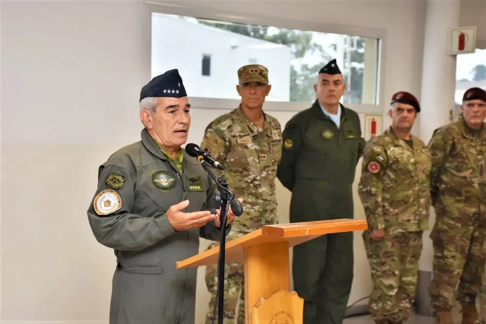 c42f0b70-bf54-4b33-9f86-a17e24e1e3f7